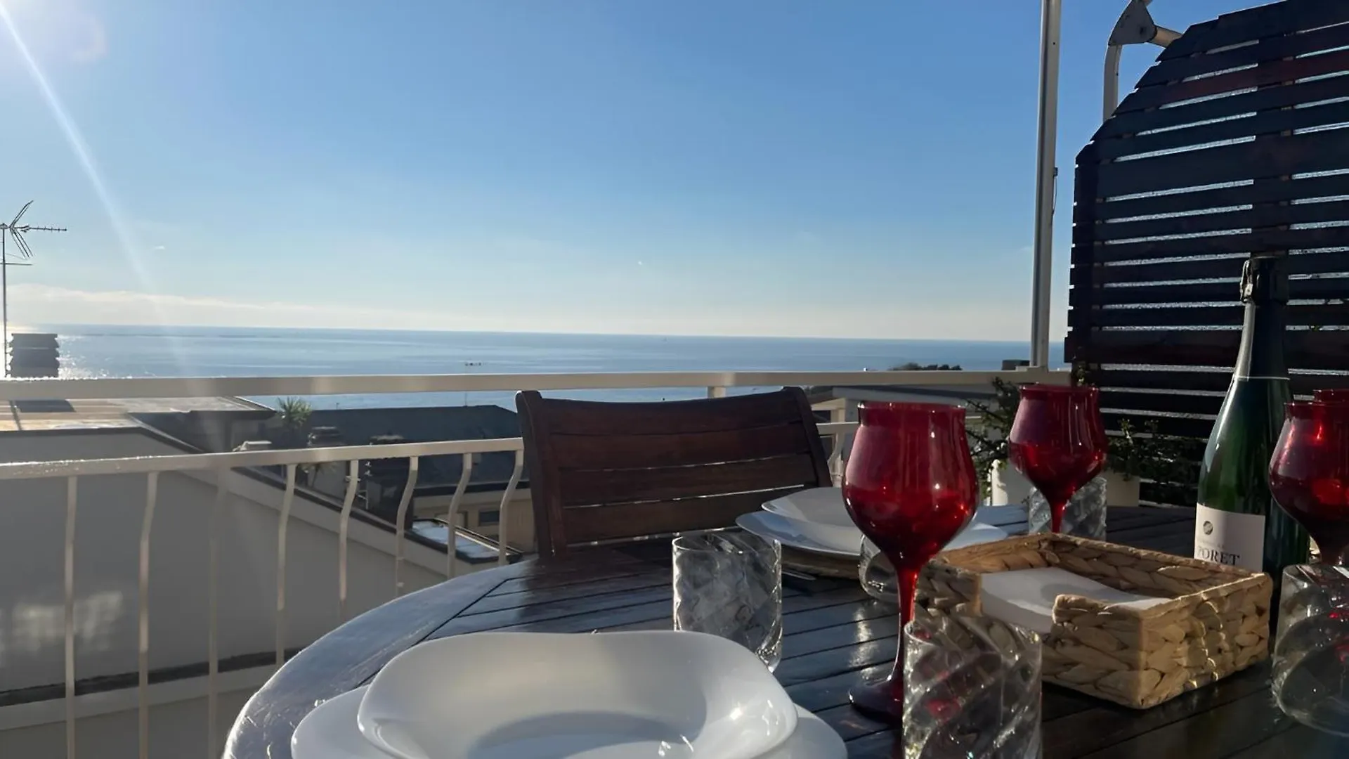 Attico Con Terrazza Vista Mare A Cavi Di Lavagna Apartment